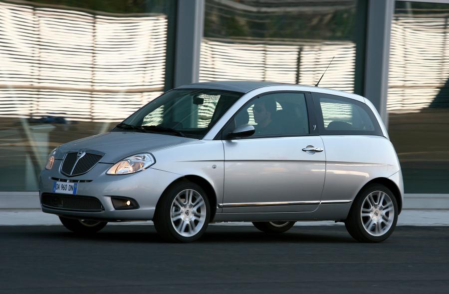  Lancia Ypsilon (843) 2006 года  (фото 19 из 43)